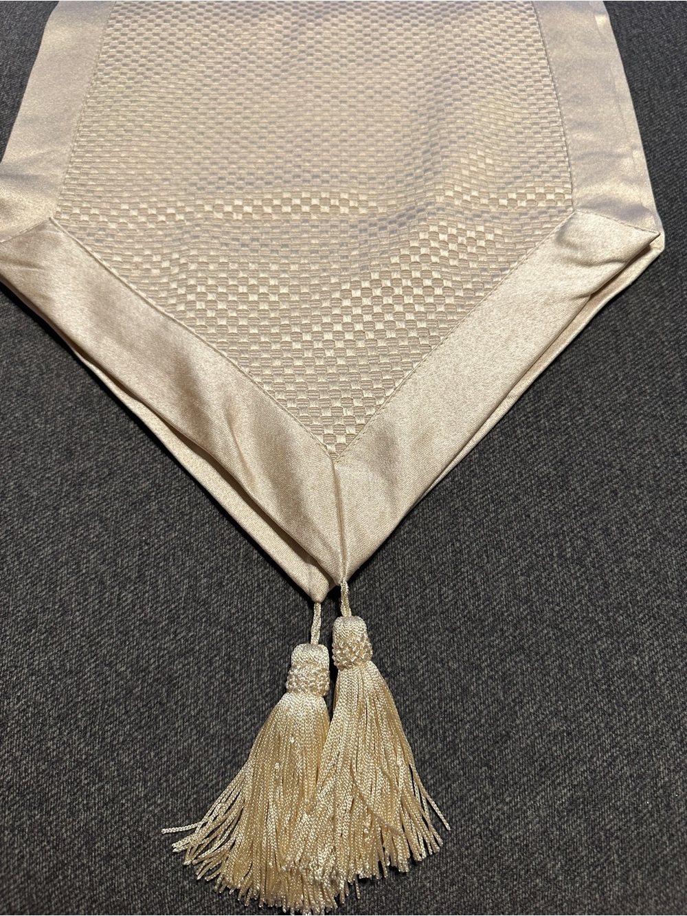 Elegant Cream Table Runner with Tassels (70 Inches)